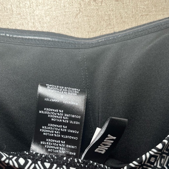 DKNY SWIM SUIT BLACK & WHITE Size S NEW WITH TAG - Picture 6 of 8